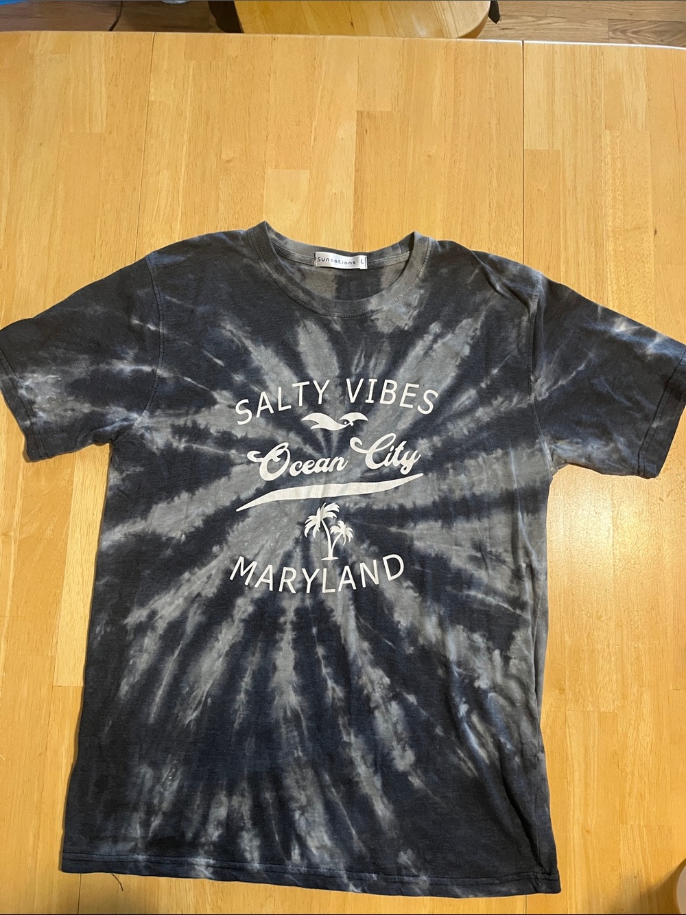Sunsations Salty Vibes Ocean City Maryland Black Gray Tie-Dye Short Sleeve Tee L